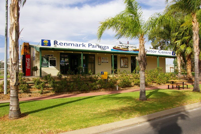 Renmark Paringa Visitor Centre SA ExplorOz Places