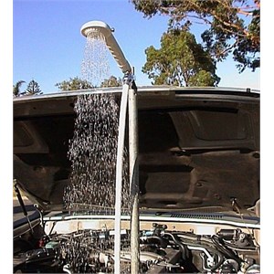 A portable 4WD shower system