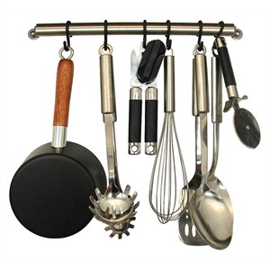 An assortment of kitchen utensils