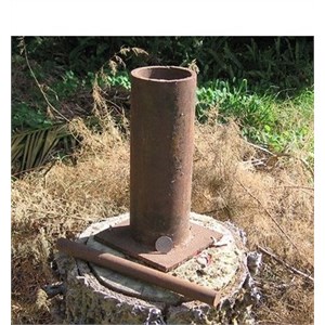 Dolly pot and striker bar