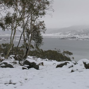 View north across Lake Jindabyne