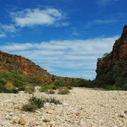 Walking in Mandu Mandu Gorge on pebbles
