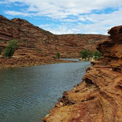 beautiful views along the river and opposite walls in the Gorge