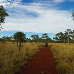 walking in Karijini N PK