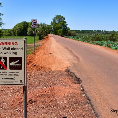 We did not see this until we had walked to the other side of the dam wall