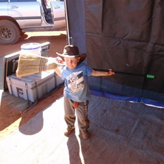 START EM YOUNG WITH THE CHORSE