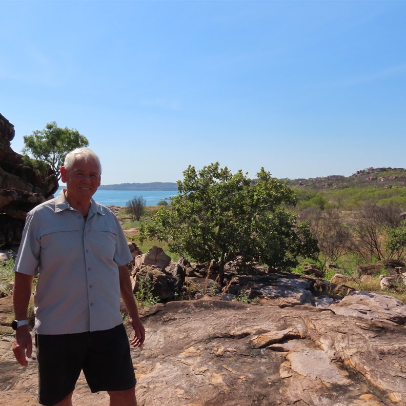 Rock Art site to the left very close to the shore
