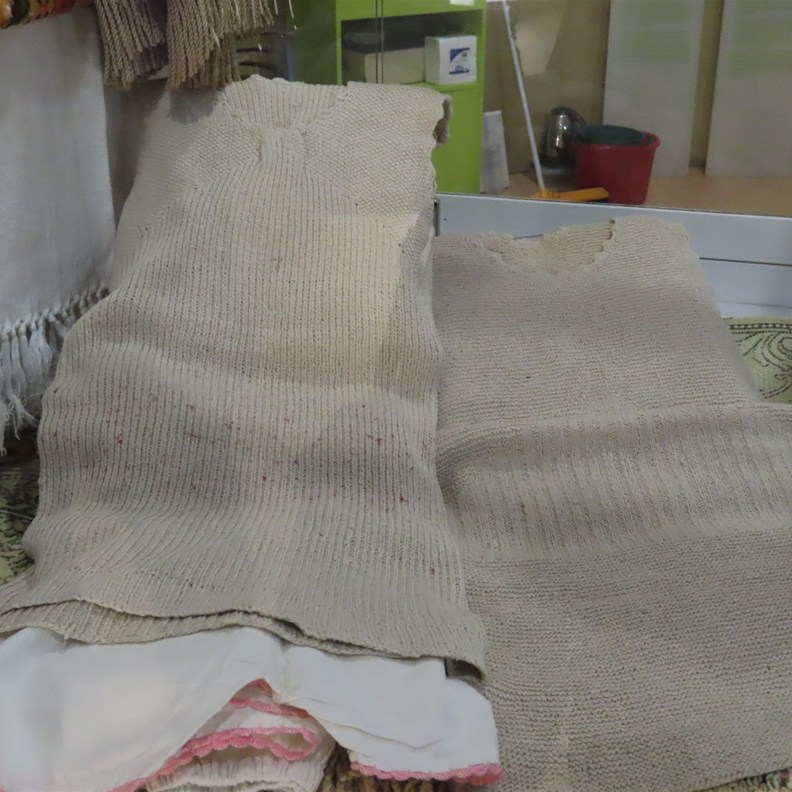 1940'x knitted singlets