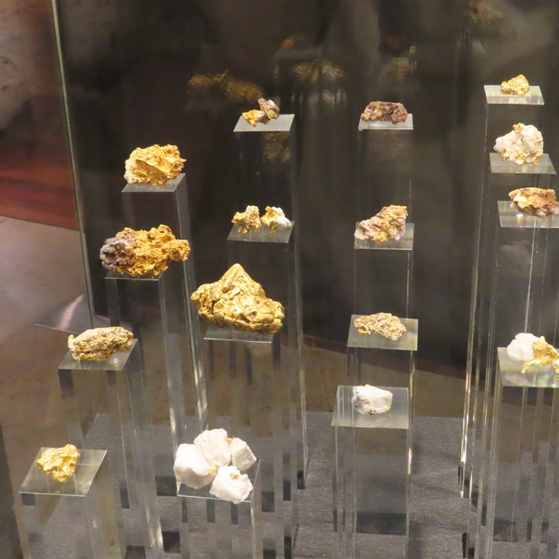 Gold in Quartz