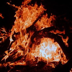 Ah a good fire to warm the cockles of your heart