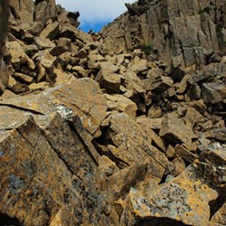 the rocky difficult track on Cradle Mountain
