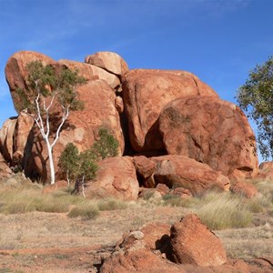 Devil's Marbles, full of mysterious nooks and crannies