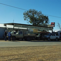 Fuel station at Marree - very busy