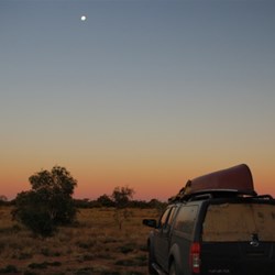 the moon and dusk at Hookeys waterhole free camp