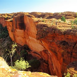 stunning colours in the rock walls of the Canyon