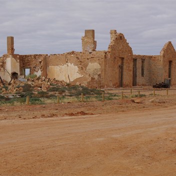 Farina Ruins