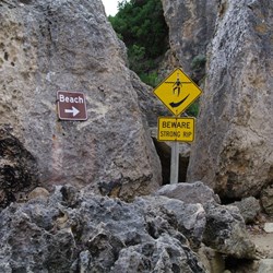 Followthe path throuth the rocks to Stokes Bay beach