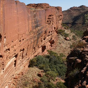 The sheer walls of Kings Canyon