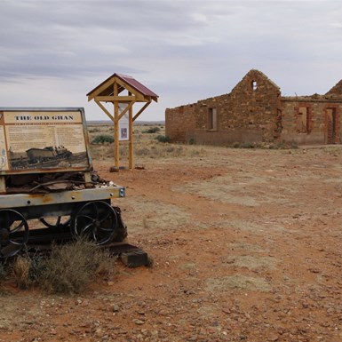 Some of the old Farina Ruins