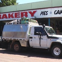 Explorers coming or going