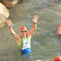 Zoom to David awaiting his wave start - 2mins to go