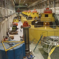 Turbine room Glen Canyon Dam