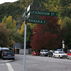 Arrowtown sign