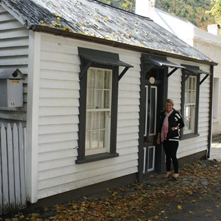 T'is a small door for a small person - Arrowtown