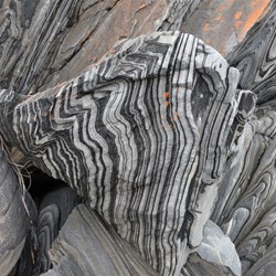More unreal rock formations 