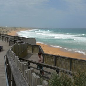 Whale watching platform at Warnambool