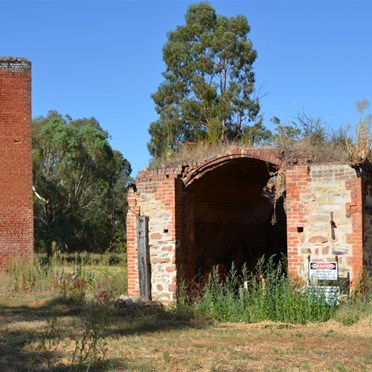 Old Armagh Brick Kiln ruins