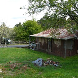 They call this the 'Hill End Hilton'