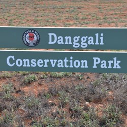 National Parks sign at the Southern Boundary