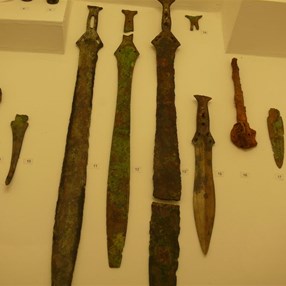 Bronze age swords from Flag Fen