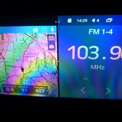 Split screen, map/radio.