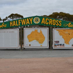 We had lunch in Kimba and then headed for Buckleboo