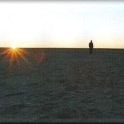 Camping at Lake Eyre (Muloorina Track)