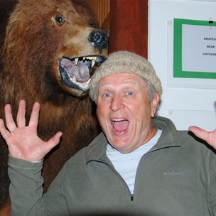 "Bear-bait" hamming it up!