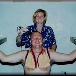 We left Birdsville 6/10/99 after a fairwell lunch at the pub and haircuts all round