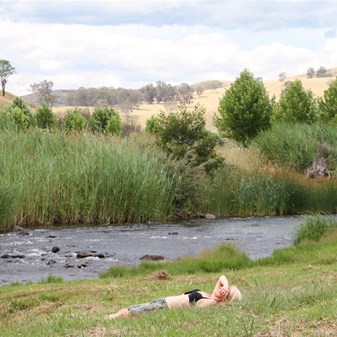 Vik relaxing by the Buchan River
