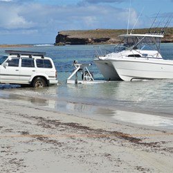 Boat launching Pondalowie Bay style