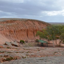 Pildappa rock, showing the wave formation