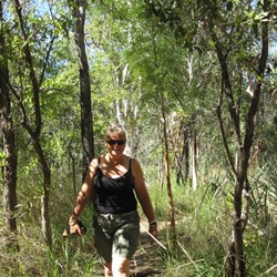 Suze walking in to Bell Gorge