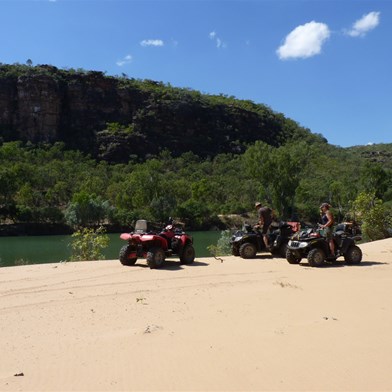 The sandy banks of the Drysdale