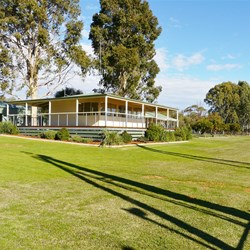 Lock 9 - immaculate grounds