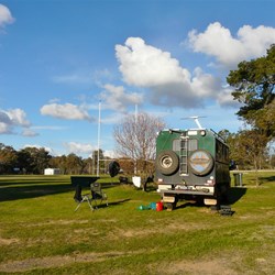 Binnalong Oval - free camp