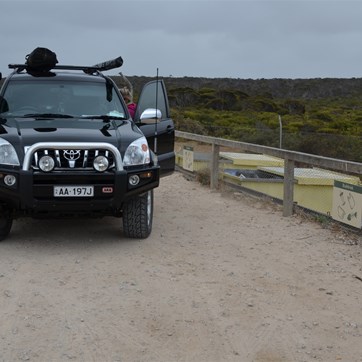 Easy access to the large bins
