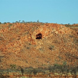 The high cave in the southern Broadhurst Range