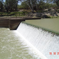 Bourke Weir wall
