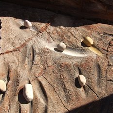 Grinding grooves at Xmas Pool